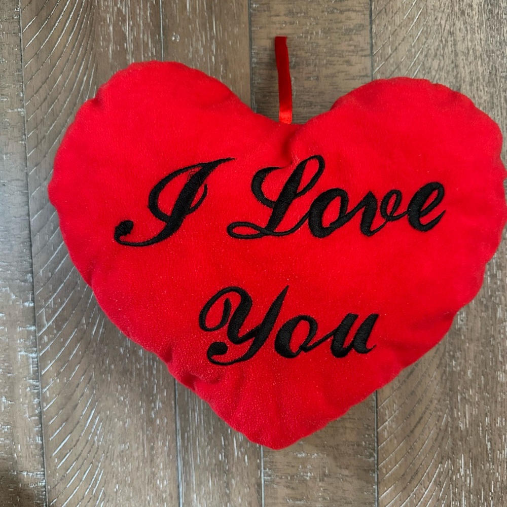 Red 'I Love You' Pillow- perfect for Valentine’s Day or Birthday ❤️